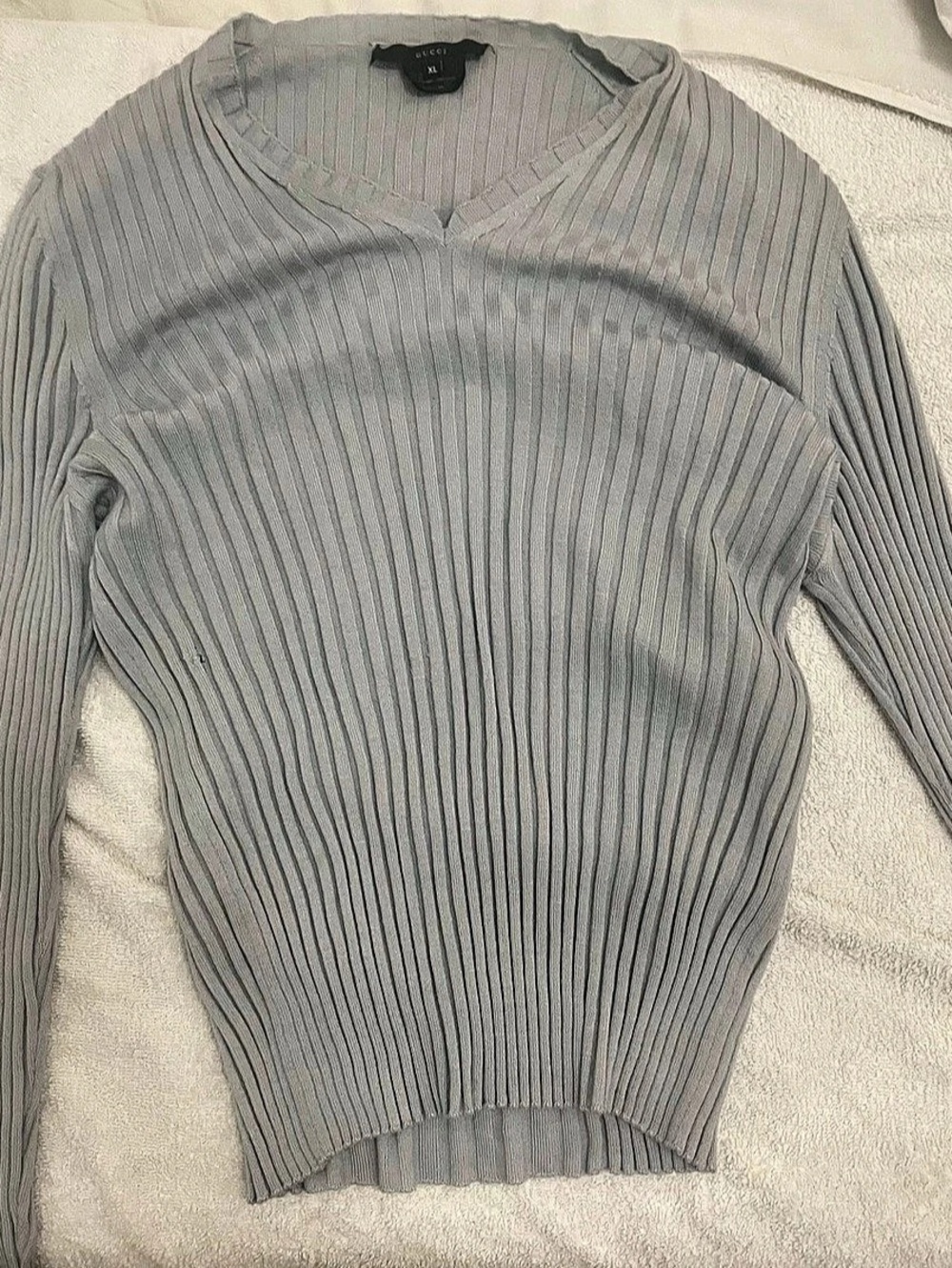 Gucci Ribbed V-Neck Sweater in Gray XL